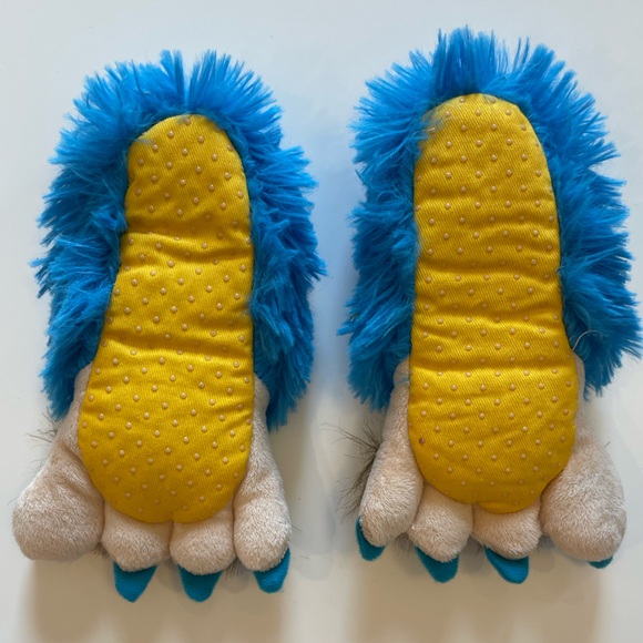 Toddler slippers, Monster feet, slip-ons, Halloween costume, stinky hairy feet - Picture 4 of 7